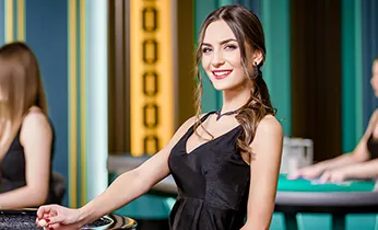 Hình ảnh sòng bài trực tuyến f789 game với các bàn chơi Baccarat, Roulette và Dealer thật.